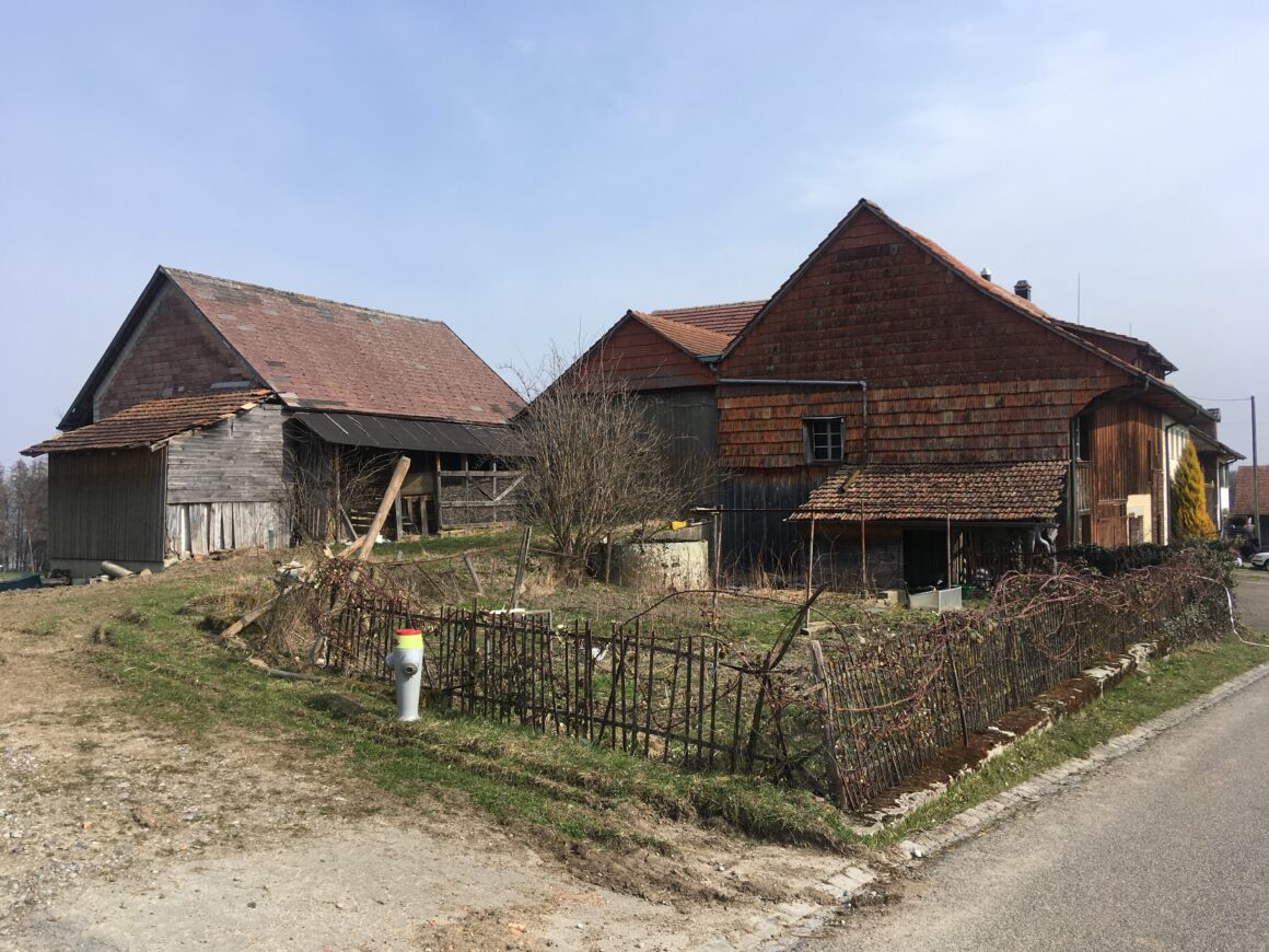 Überbauung Liebensberg, Gemeinde Wiesendangen (Rückbau best. Wohnhaus, Stall und Scheune) Neubau 9 Eigentumswohnungen