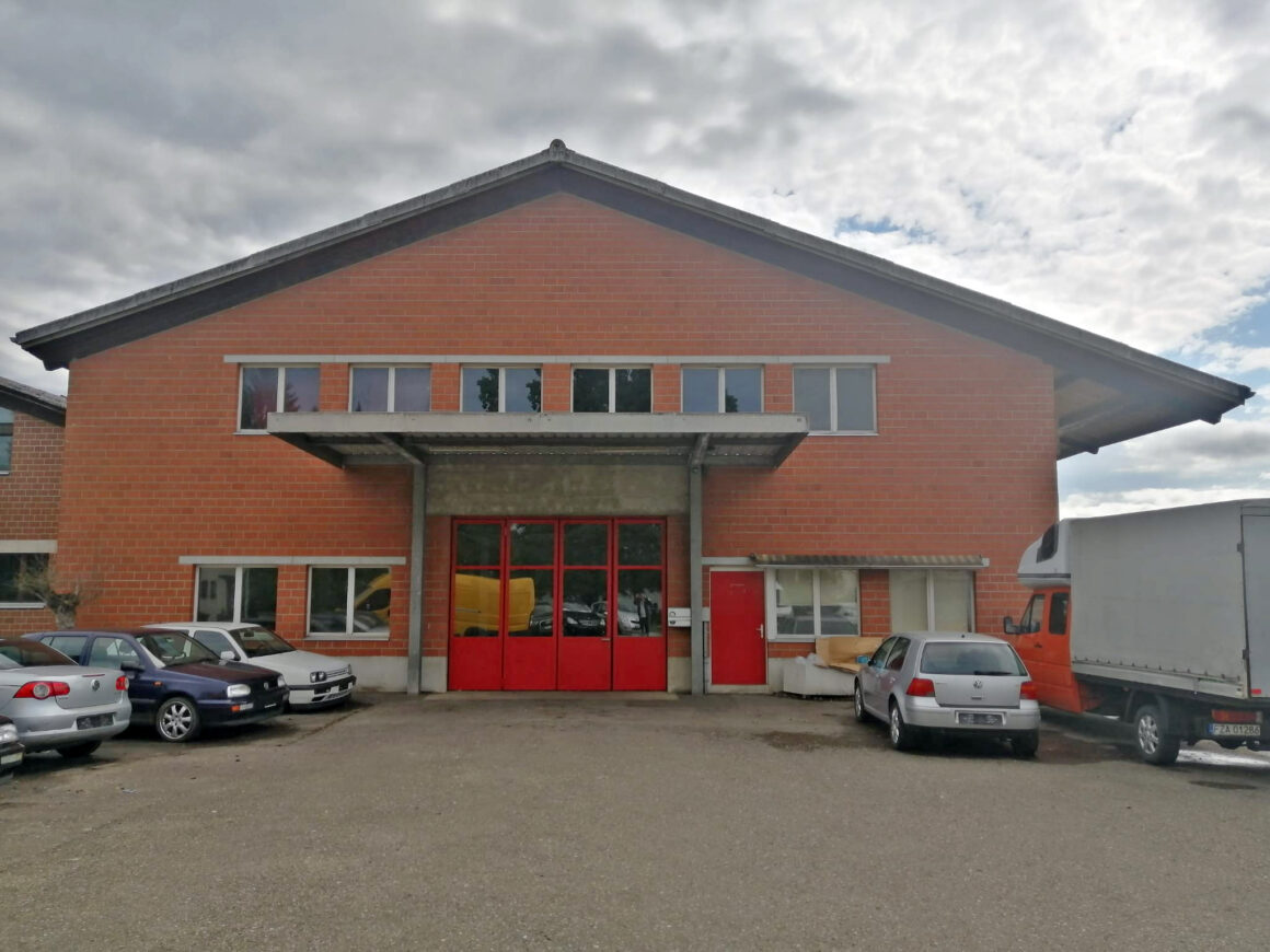 Umbau Gewerbehalle Riedstrasse 9 Frauenfeld, REVA, Scherrer Motos AG